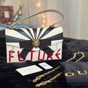 NWT Gucci White Leather Linea D Osiride Future Bow Top Handle Chain Shoulder bag